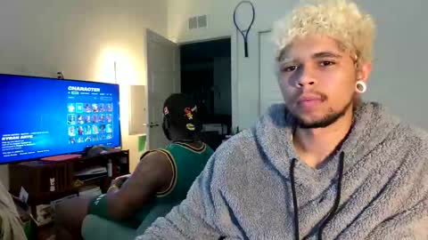 Snapshot of merlinharriss chatting on February 2025 03:52:01 PM Merlinz Magic online show from February 2025 03:52:01 PM