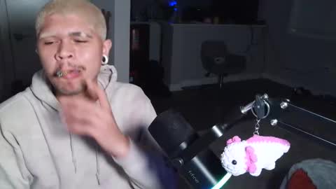 Snapshot of merlinharriss chatting on January 2026 05:54:02 AM Merlinz Magic online show from January 2026 05:54:02 AM