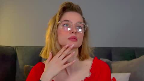 Snapshot of merlinmeyer chatting on March 2026 06:28:01 AM Merlin online show from March 2026 06:28:01 AM