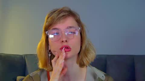 Snapshot of merlinmeyer chatting on March 2026 06:19:02 AM Merlin online show from March 2026 06:19:02 AM