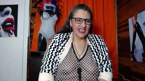 Snapshot of merlyna_goldens chatting on January 2025 09:17:01 AM My next birthday is December 11th. online show from January 2025 09:17:01 AM