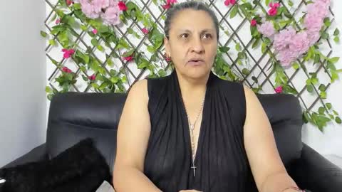 Snapshot of merlyna_goldens chatting on November 2025 12:14:02 AM My next birthday is December 11th. online show from November 2025 12:14:02 AM