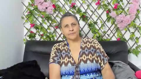 Snapshot of merlyna_goldens chatting on December 2025 11:47:02 PM My next birthday is December 11th. online show from December 2025 11:47:02 PM