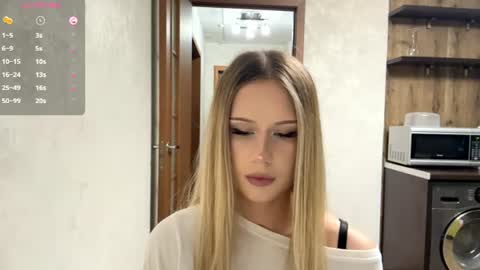 Stefani online show from July 2026 01:09:01 PM