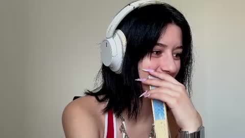 Isabella online show from June 2026 11:25:01 AM