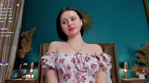 Anna online show from February 2025 10:07:02 AM