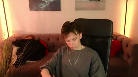 MEVERIK OUSHEN online show from July 2026 10:16:01 PM