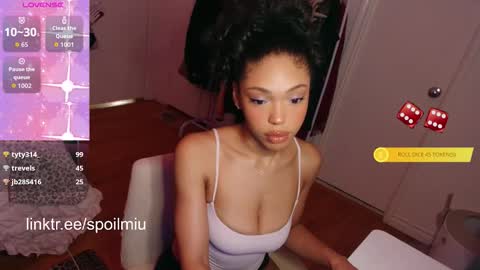 Snapshot of mew2wo chatting on November 2025 07:30:02 AM mew2wo online show from November 2025 07:30:02 AM