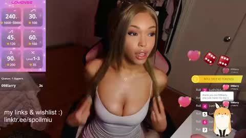 Snapshot of mew2wo chatting on January 2026 07:00:01 AM mew2wo online show from January 2026 07:00:01 AM