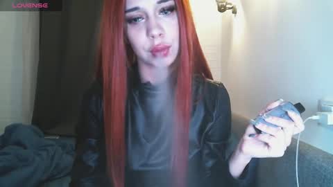 Snapshot of mezzalunaa chatting on February 2025 11:25:02 PM vollmond online show from February 2025 11:25:02 PM