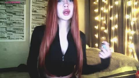 Snapshot of mezzalunaa chatting on March 2025 09:20:01 PM vollmond online show from March 2025 09:20:01 PM