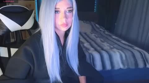 Snapshot of mezzalunaa chatting on September 2025 12:03:02 AM vollmond online show from September 2025 12:03:02 AM