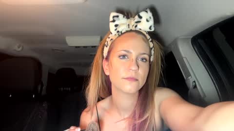 Snapshot of mezzy69 chatting on January 2025 09:06:02 AM mezzy69 online show from January 2025 09:06:02 AM