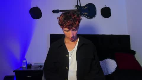 Snapshot of mhatias_ chatting on April 2026 04:50:02 AM MATHIAS online show from April 2026 04:50:02 AM