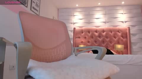 Snapshot of mhellissaw chatting on December 2024 07:10:01 PM melissa online show from December 2024 07:10:01 PM