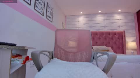 Snapshot of mhellissaw chatting on October 2025 10:25:01 AM melissa online show from October 2025 10:25:01 AM