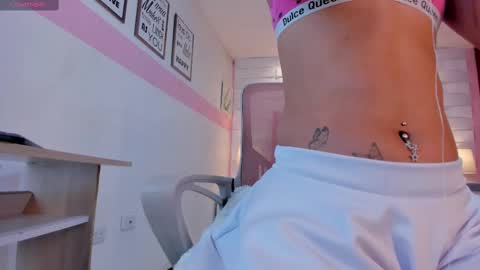 Snapshot of mhellissaw chatting on October 2025 08:27:05 AM melissa online show from October 2025 08:27:05 AM