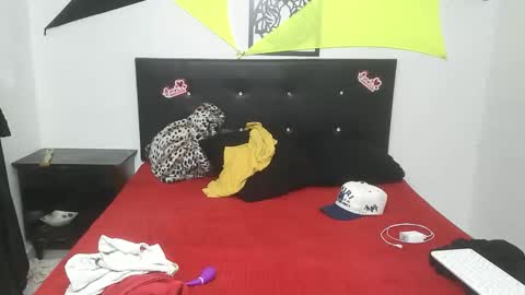 mhia1972 online show from February 2026 12:21:01 AM