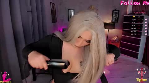 miss devil online show from November 2025 07:58:01 AM