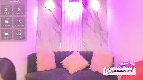 Mhia Kate online show from November 2025 12:04:01 PM