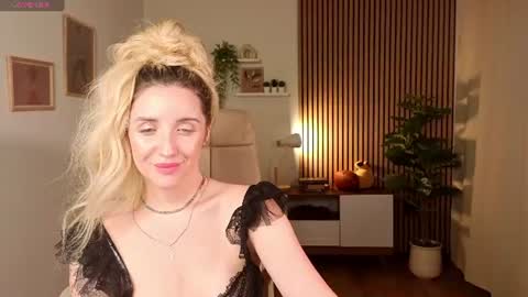 mi1a_ online show from June 2026 12:22:01 PM