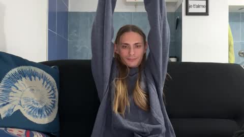 Misha online show from December 2025 02:47:02 PM