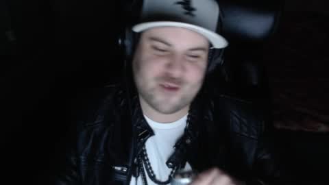 Snapshot of mi_vida21 chatting on January 2025 05:32:01 PM just ask online show from January 2025 05:32:01 PM