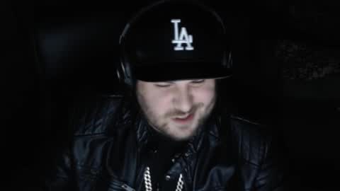 Snapshot of mi_vida21 chatting on January 2026 06:12:02 PM just ask online show from January 2026 06:12:02 PM