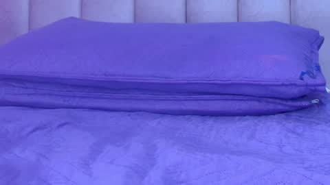 Emi online show from March 2026 08:26:01 PM