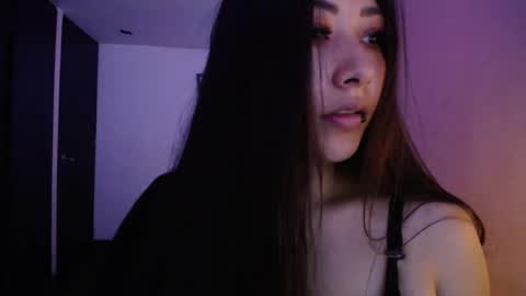 Snapshot of mia_112022 chatting on February 2025 04:55:01 PM Mia zoe online show from February 2025 04:55:01 PM