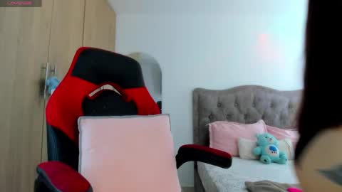 mia_adamsxxx online show from May 2026 08:27:01 PM