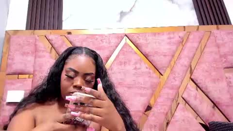 Mia online show from June 2026 11:46:02 AM