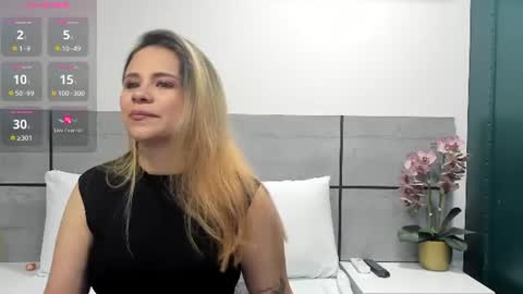 mia_amber_ online show from July 2026 03:02:01 AM