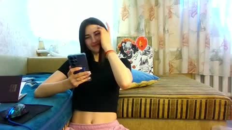 mia_beauti_live online show from June 2026 10:10:01 AM