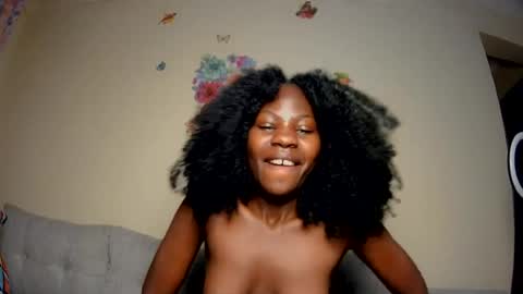 mia_bellie2 online show from July 2026 10:14:02 PM