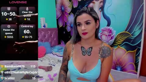 Mia online show from March 2025 08:31:02 PM