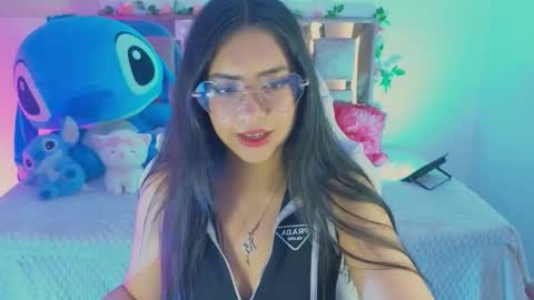 mia_bnnyy online show from October 2025 08:40:02 PM