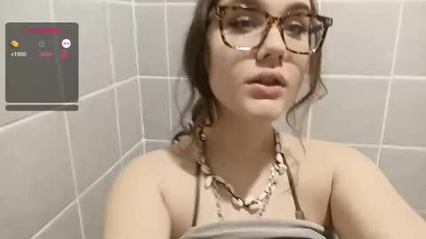 Snapshot of mia_boone chatting on January 2025 11:17:01 PM mia_boone online show from January 2025 11:17:01 PM