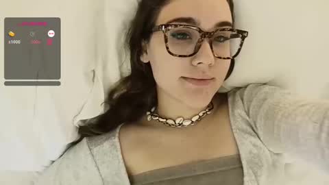 Snapshot of mia_boone chatting on January 2025 11:18:01 PM mia_boone online show from January 2025 11:18:01 PM