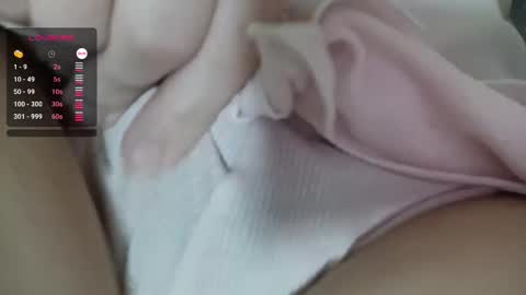 Snapshot of mia_boone chatting on February 2025 11:09:02 AM mia_boone online show from February 2025 11:09:02 AM