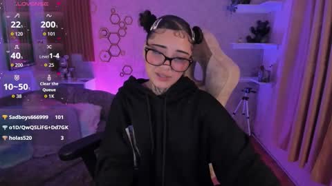 Mia online show from February 2026 07:51:01 AM