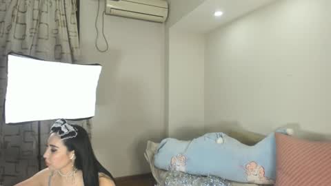 Ami online show from February 2025 07:29:01 PM