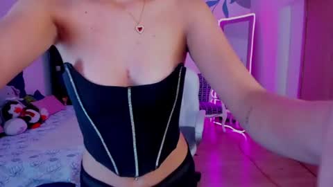 Mia online show from June 2026 08:51:01 PM