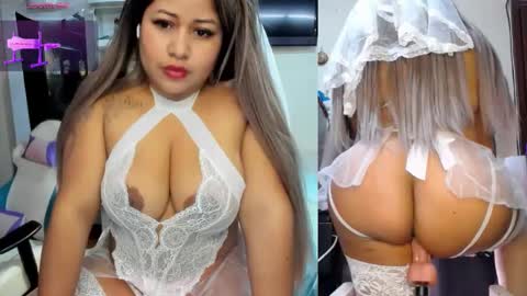 Snapshot of mia_cute3 chatting on October 2025 01:11:01 AM yacky online show from October 2025 01:11:01 AM