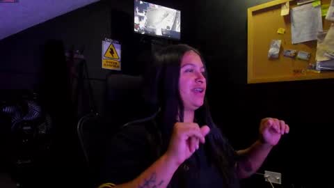 Mia daniela  online show from October 2025 02:29:01 AM