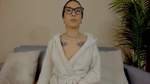 Snapshot of mia_daniellshot chatting on May 2026 12:54:01 PM Sarah Luna online show from May 2026 12:54:01 PM