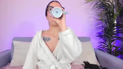 Snapshot of mia_daniellshot chatting on July 2026 01:40:01 PM Sarah Luna online show from July 2026 01:40:01 PM