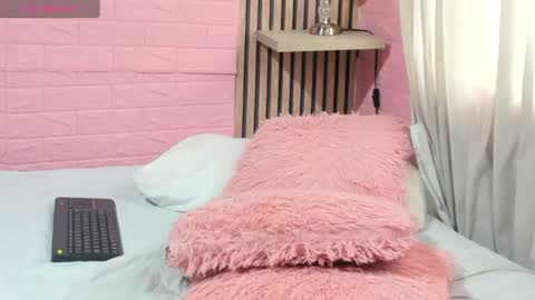 mia_elioth00 online show from July 2026 09:12:01 PM