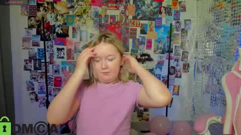 Mia online show from October 2025 07:06:01 AM