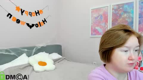 Mia online show from November 2025 02:13:02 AM